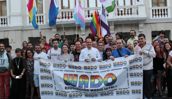 El Gobierno de Page se apunta ahora a la lucha en pro de la igualdad del colectivo LGTBI