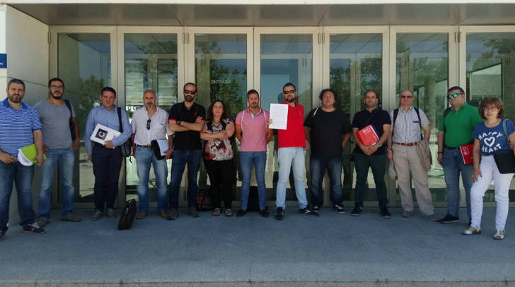 Los sindicatos de funcionarios (CCOO, UGT, CSIF y STAS ) se levantan de la mesa y plantan a Page, hartos de hacer 