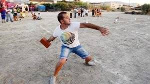 Yebes acoge el I Campeonato del Mundo de Lanzamiento de Ladrillo