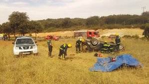 Muere un hombre de 40 años y una mujer herida en un accidente de tráfico en Yebra