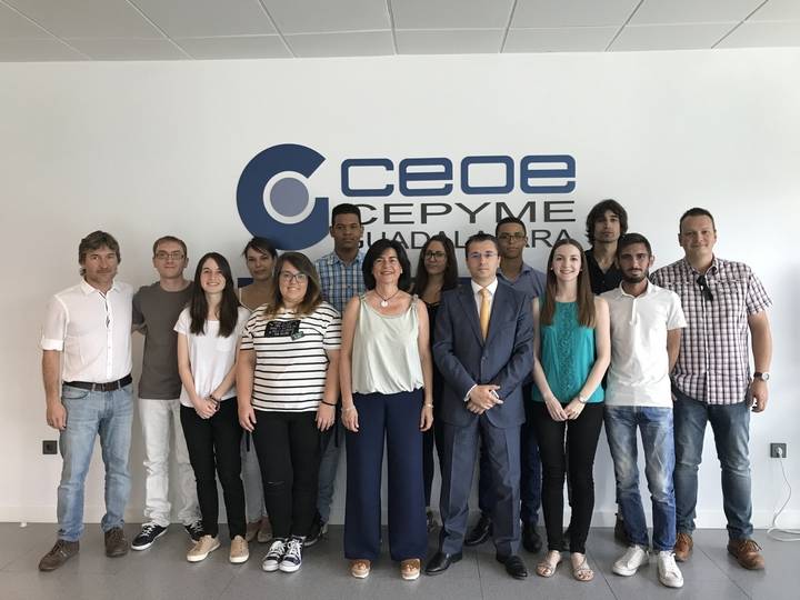 Los 15 participantes en el curso de Community Manager, organizado por Ayuntamiento y EOI, reciben sus diplomas