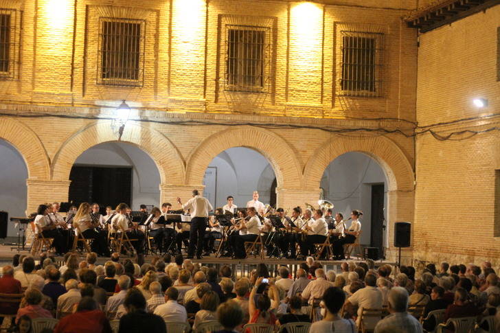 El concierto de verano de la Banda de Música de Pastrana preludia las fiestas de la Virgen de la Asunción