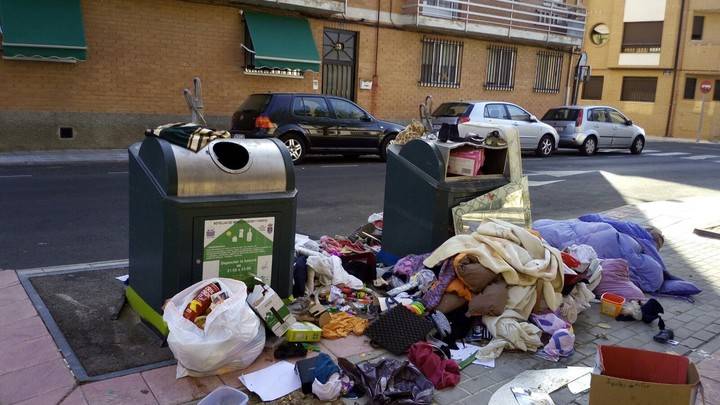 Azuqueca sufre el abandono de un alcalde que sólo está pendiente de sus propias ambiciones políticas y personales