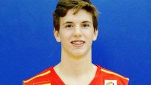 El base gaditano Carlos Hidalgo renueva por un año más con el Isover Basket Azuqueca