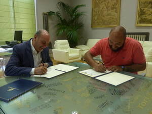 La Diputación y el Club Alcarreño renuevan su convenio de colaboración