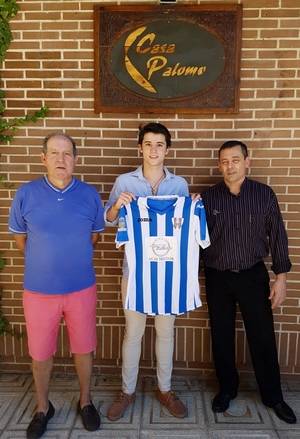 El Hogar Alcarreño-Acai Motor presenta a Fernando Cuenca, fichaje del conjunto blaquiazul