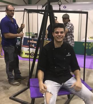 El cocinero Javier Ramos gana el IX Concurso Nacional de Cocina de Ajo Morado de Las Pedroñeras