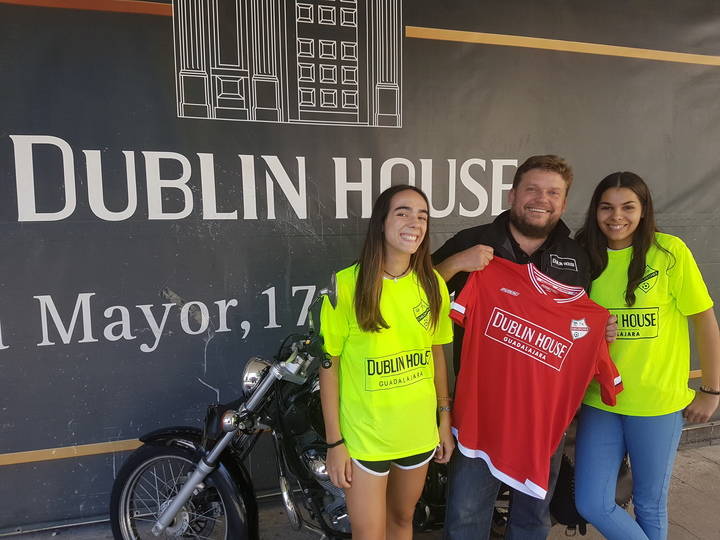 Leti y Andrea, primeras incorporaciones del Chiloeches