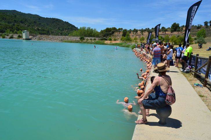 Un monstruoso Javier Rosado vuelve a imponerse en el II Acuatlón 'Dani Molina' celebrado en Pareja