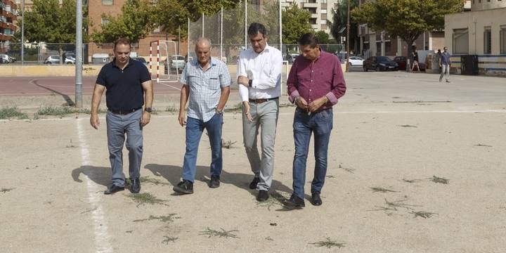 Román anuncia una inversión de medio millón de euros para el nuevo Parque de Ocio Deportivo en Los Manantiales