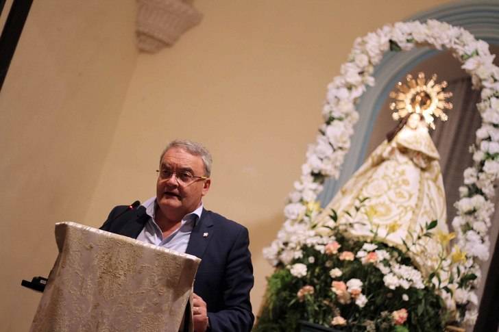 El pregón en la Ermita de los Enebrales da paso a la alegría agallonera en Tamajón