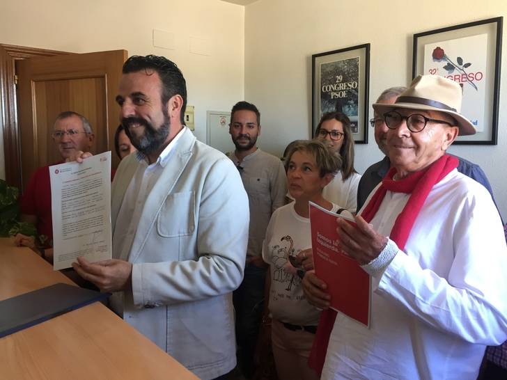 El alcalde de Azuqueca José Luis Blanco hace oficial su alternativa a Page y se presenta como representante del "proyecto de la militancia"