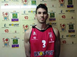 Jorge Tejera renueva por una temporada más con el Isover Basket Azuqueca