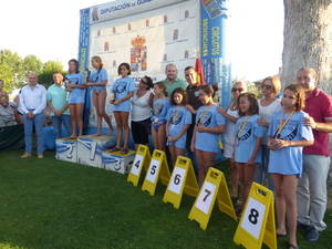 Latre asiste a la final y entrega de premios del Campeonato de Interpueblos de Natación celebrado en Yebra