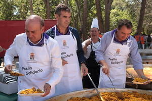 La Paella Solidaria de Ferias de Guadalajara a beneficio de AFAUS congrega a más de 4.300 personas