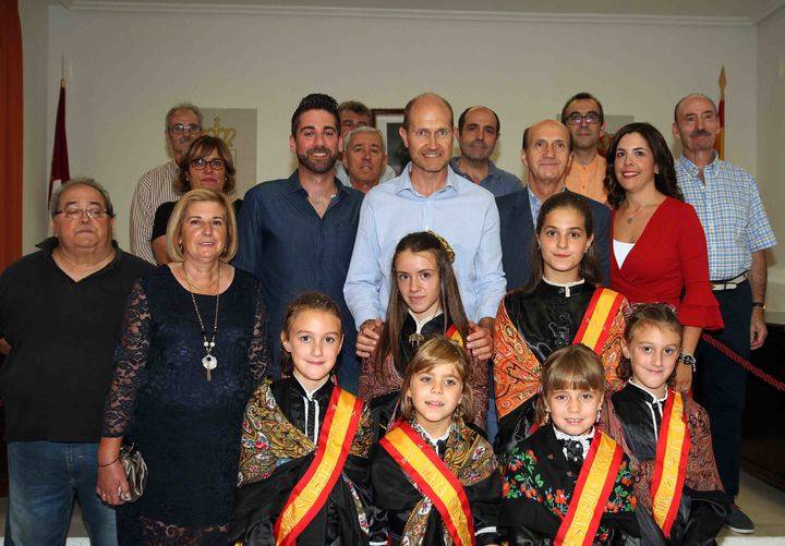 El periodista Alberto Abril pregonó anoche las fiestas de Pareja