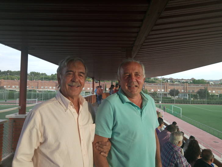 Los míticos Sesma y Coloscou siguiendo al Hogar