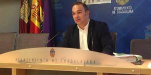 Carnicero: “Page está intentando condenar a Guadalajara, pero no nos vamos a dejar pisotear”