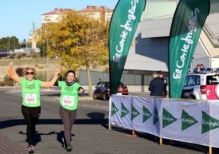 Cerca de 500 participantes en la I Carrera solidaria de El Corte Inglés y la Fundación Nipace