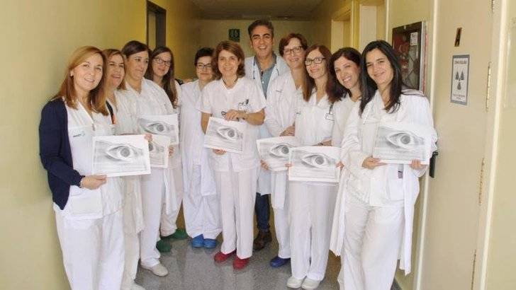 Premian al equipo de Enfermería del Hospital de Alcázar por un estudio de curvatura corneal