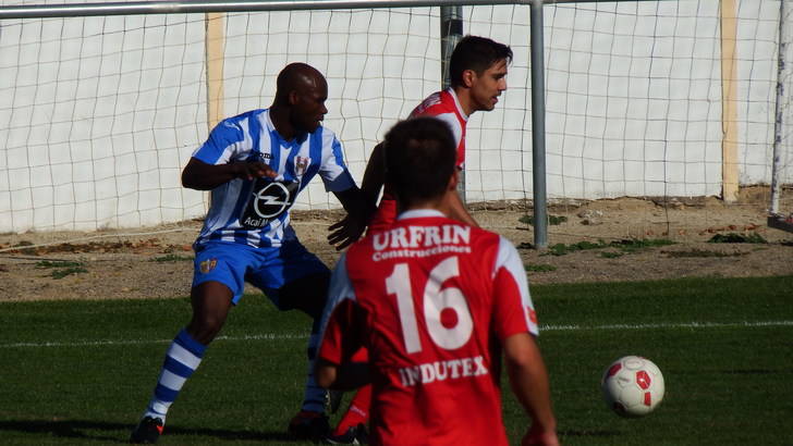 Batacazo del Hogar Alcarreño Acai Motor, 4-1, en Ajofrín