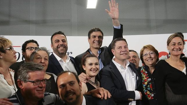 Más de 100 alcaldes de Guadalajara firman un manifiesto apoyando a Page como secretario regional del PSOE