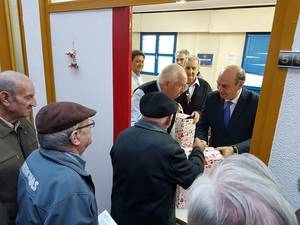 El presidente de la Diputación felicita la Navidad a la Asociación de Pensionistas por Enfermedad e Invalidez