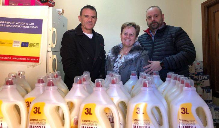 Cáritas de Alovera recibe el respaldo de los vecinos a través de la campaña Populares Solidarios