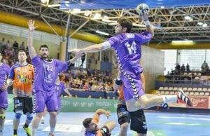 El BM Benidorm arranca un punto al Quabit en el último segundo (28-28)