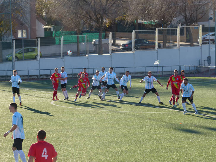 El C.D.Yunquera se impone con autoridad a la Academia Albiceleste en otro derbi provincial