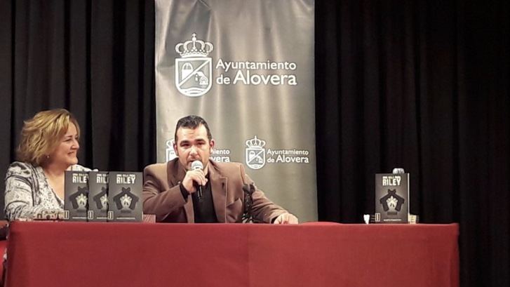 Alovera apuesta por potenciar encuentros de escritores con los vecinos dentro de sus Ciclos de Autor