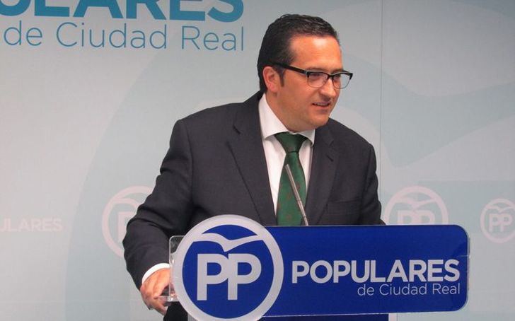 Artículo de Opinión : Page es un insensible con los pacientes castellano manchegos