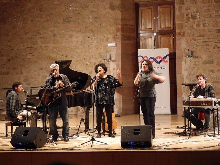 Viento de blues, góspel y soul sopló anoche con fuerza en El Pósito de Sigüenza
