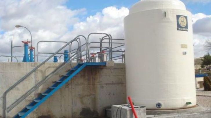 Amordazan a un trabajador de la potabilizadora de Illana y roban el cobre