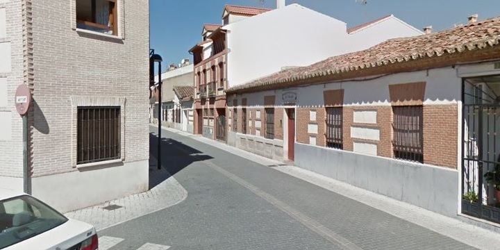 Dos jóvenes de 18 años sufren quemaduras tras el incendio de una vivienda en Azuqueca