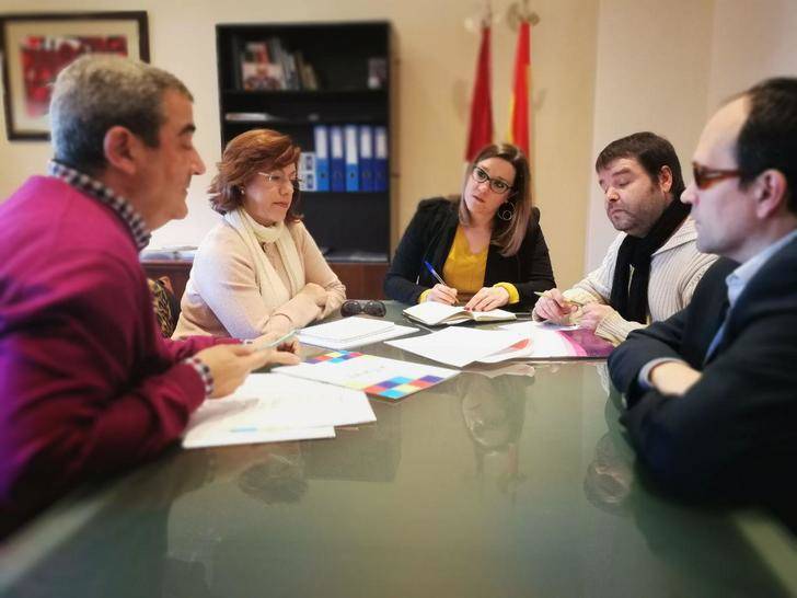 María Díaz mantiene una reunión con CERMI-CLM con intención de abrir nuevas líneas de trabajo conjunto