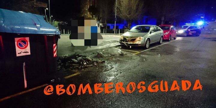 Dos denunciados por vandalismo en Guadalajara y siguen ardiendo contenedores de basura
