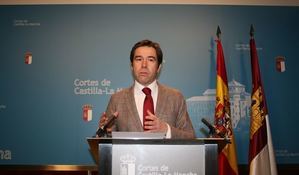 Robisco : Page contrata nuevos asesores mientras persiste en la precariedad laboral de los profesionales sanitarios