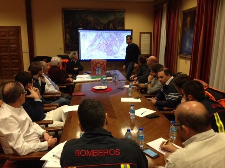 El Ayuntamiento de Guadalajara ha constituido por el riesgo de nieve a las 18,30 horas el Centro de Coordinación Operativa de la Administración Local (CECOPAL), presidido por el alcalde, Antonio Román