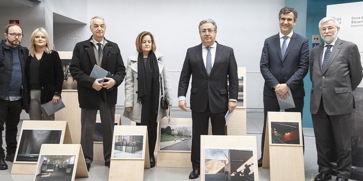 El ministro Zoido inaugura en el Espacio TYCE la exposición Once de Marzo