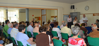 Los usuarios del Centro de Día La Rosaleda editan un segundo libro de recopilación de poemas