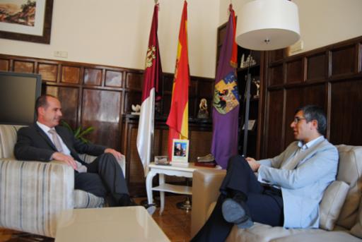 El alcalde de Guadalajara se reúne con el subdelegado del Gobierno