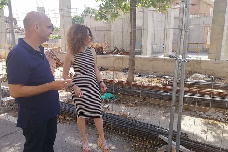 Izquierda Unida de Azuqueca denunca la paralización de las obras de la Casa de Cultura