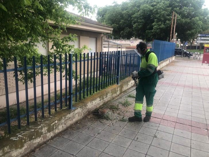 Plazo hasta el 15 de mayo para limpiar parcelas en Azuqueca