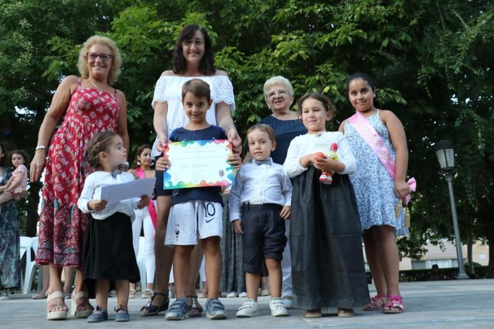 'Abuelos' y 'Foto vintage', mejores disfraces infantiles 2019 en Sigüenza