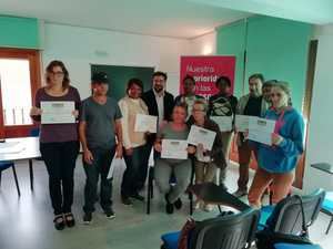 Los participantes del Programa de Acompañamiento Laboral de Accem en Azuqueca de Henares reciben sus diplomas