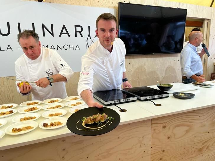 Adrián Romanillos, gerente del Restaurante Zúbar participó en Tast a la Rambla en Barcelona