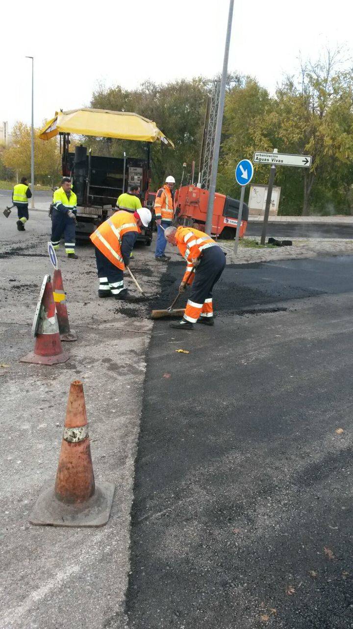El Ayuntamiento de Guadalajara cierra el puente de la Avenida de Aguas Vivas tras detectarse un desplazamiento en uno de sus elementos