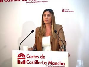 El PP asevera que los titulares, las mentiras y la cobardía de Page hacen que el dinero de colegios y centros de salud de CLM se vaya a pagar la fiesta independentista