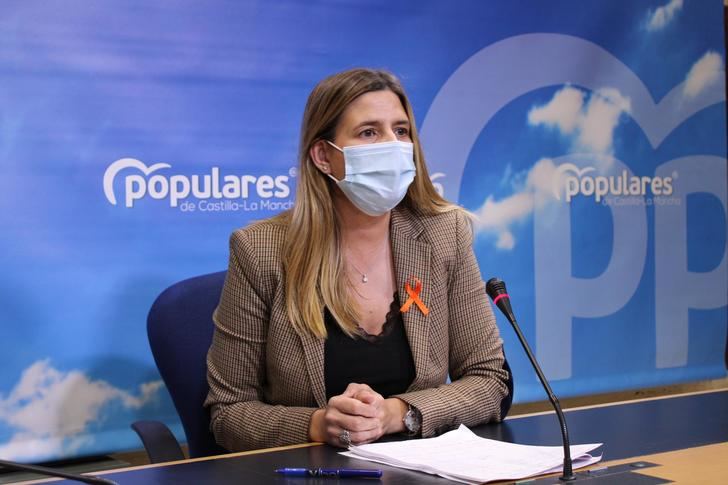 El PP denuncia que Page vuelve a votar en contra de bajar los impuestos y de que los castellanomanchegos se ahorren 35 euros al llenar el depósito de sus vehículos